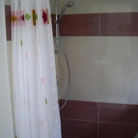 Im 2 Stock Mit Balkon Und Meerblick Apartment Trogir